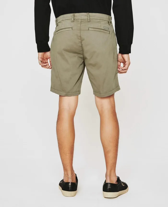 AG Jeans Shorts Men Wanderer Short SULFUR DRIED ROSEMARY AG Jeans Shorts Men Wanderer Short SULFUR DRIED ROSEMARY