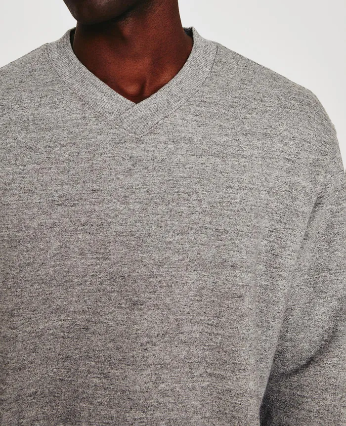 AG Jeans Sweatshirts Men Arc Vee HEATHER GREY AG Jeans Sweatshirts Men Arc Vee HEATHER GREY