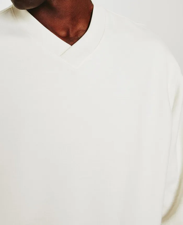 AG Jeans Sweatshirts Men Arc Vee IVORY DUST AG Jeans Sweatshirts Men Arc Vee IVORY DUST