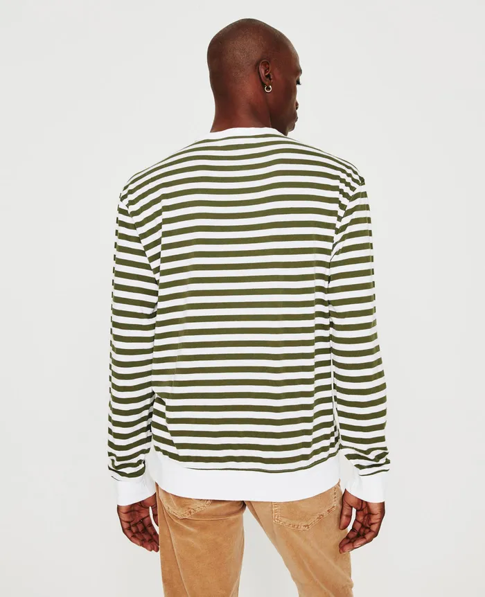 AG Jeans Sweatshirts Men Wesley Pullover TRUE WHITENEW SPRUCE AG Jeans Sweatshirts Men Wesley Pullover TRUE WHITENEW SPRUCE
