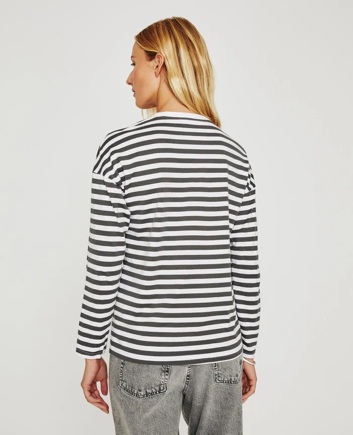 AG Jeans Tees and Tanks Women Fay LS Crew TRUE WHITEFOLKESTONE GREY AG Jeans Tees and Tanks Women Fay LS Crew TRUE WHITEFOLKESTONE GREY