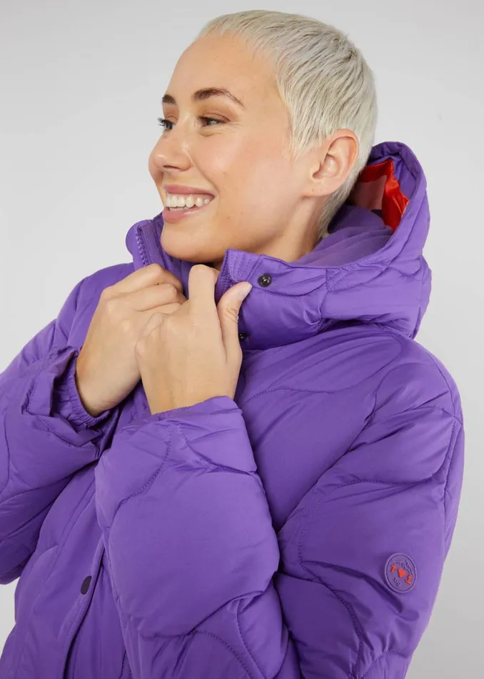 Blutsgeschwister Winter Parka No Down Mister Purple Women Jackets and Coats