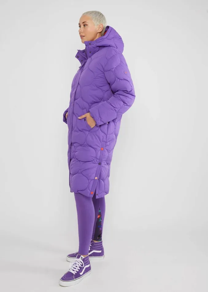 Blutsgeschwister Winter Parka No Down Mister Purple Women Jackets and Coats