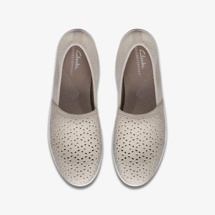 Breeze Emily Light Taupe Women Clarks Flats