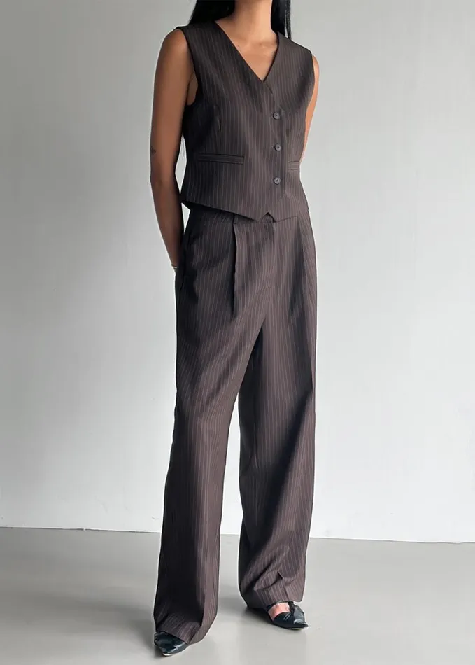 Clothing Women The Frankie Shop Ivey Pintuck Trousers 8211 BrownWhite Pinstripe