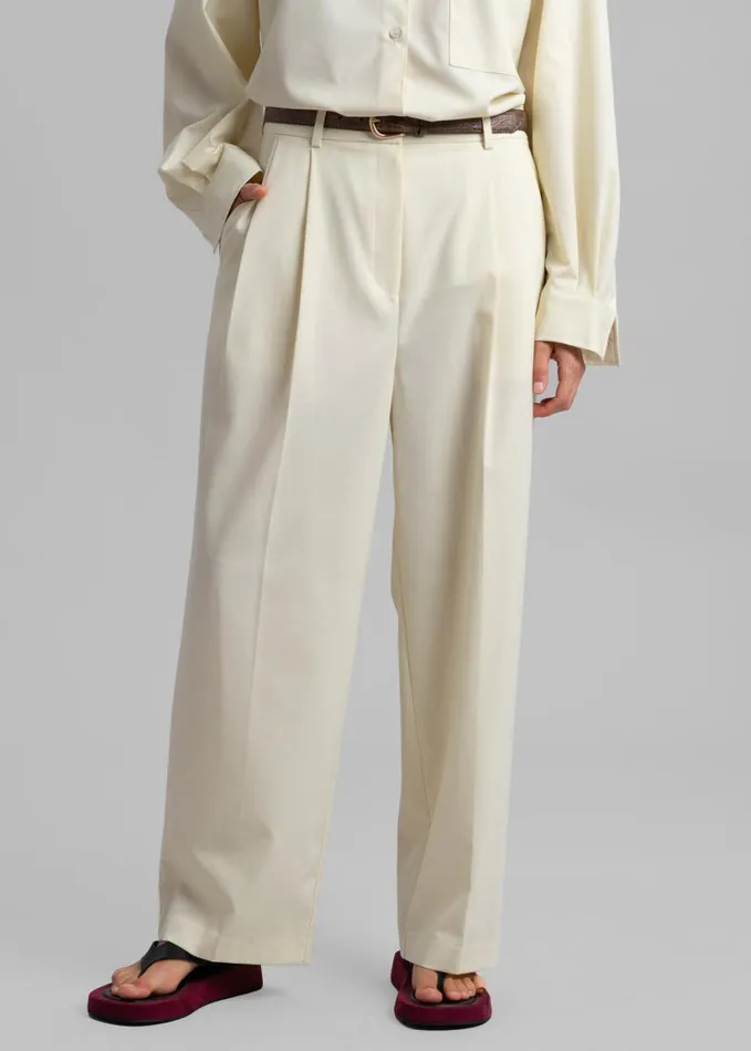 Clothing Women The Frankie Shop Jour Pleated Pants 8211 Cream