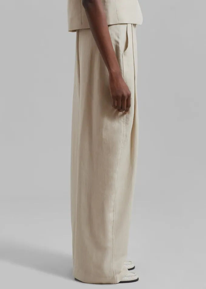Clothing Women The Frankie Shop Piper Pleated Trousers 8211 Beige