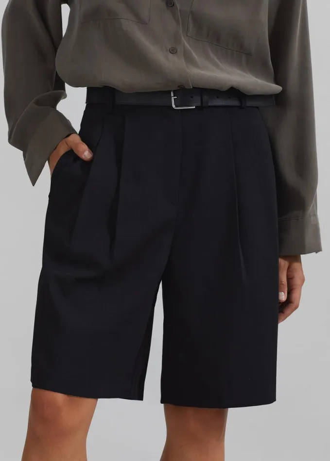 Clothing Women The Frankie Shop Sava Bermuda Shorts 8211 Black