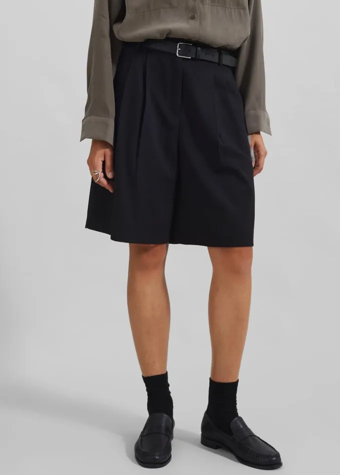 Clothing Women The Frankie Shop Sava Bermuda Shorts 8211 Black