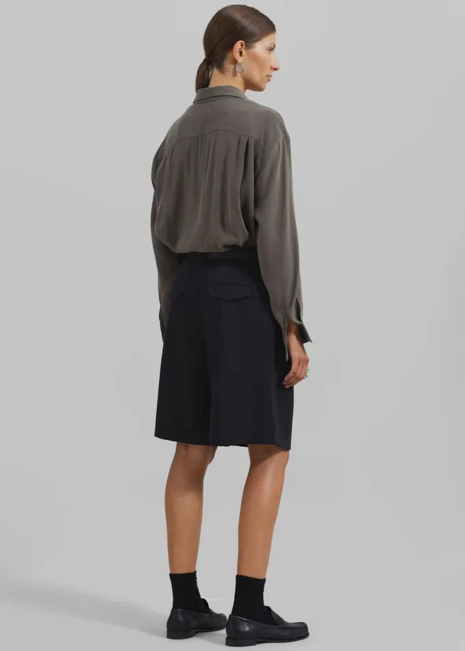 Clothing Women The Frankie Shop Sava Bermuda Shorts 8211 Black