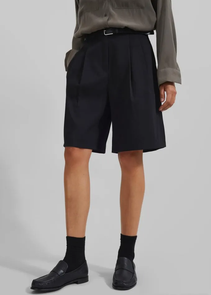 Clothing Women The Frankie Shop Sava Bermuda Shorts 8211 Black