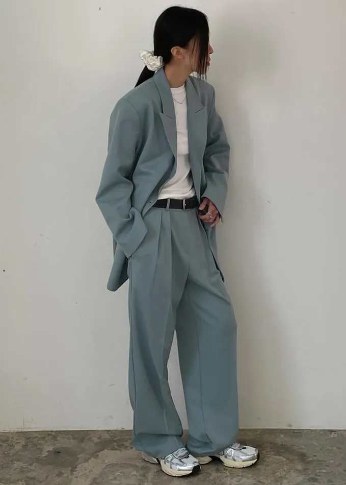 Clothing Women The Frankie Shop Spencer Pleated Pants 8211 Dusty Blue