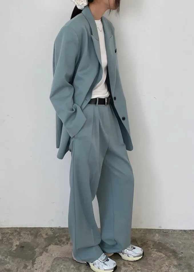 Clothing Women The Frankie Shop Spencer Pleated Pants 8211 Dusty Blue
