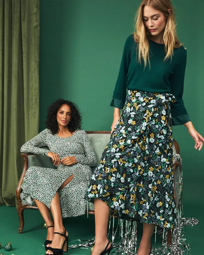 Draper James Mixed Media Sweater In Evergreen Women Sweaters