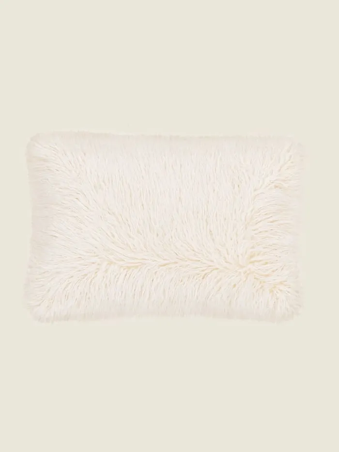 GUESS Home Helma Rectangular FauxFur Pillow Black 8211 Women