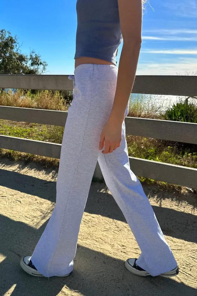Hillary Yoga Pants Silver Grey Women Brandy Melville Sweatpants and Sweatshirts