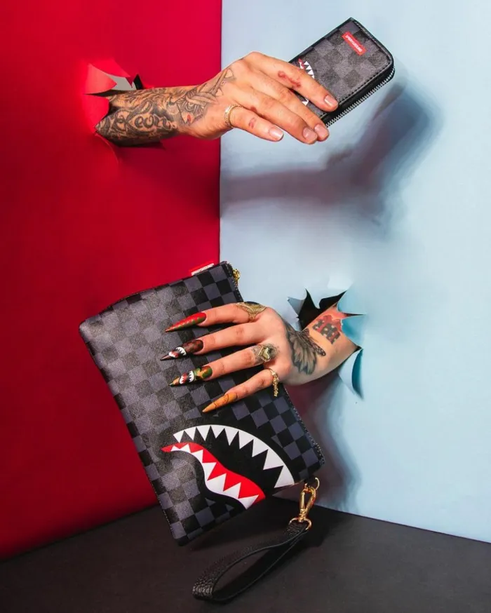 ITALIA DIVISO CROSSOVER CLUTCH Bags SPRAYGROUND ITALIA DIVISO CROSSOVER CLUTCH Bags SPRAYGROUND