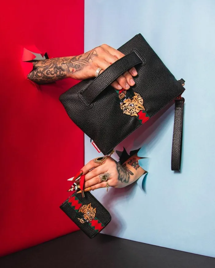 ITALIA DIVISO CROSSOVER CLUTCH Bags SPRAYGROUND ITALIA DIVISO CROSSOVER CLUTCH Bags SPRAYGROUND