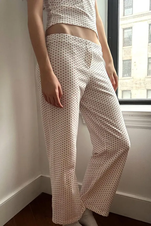 Keira Red Heart Sweatpants Ivory Women Brandy Melville Pajamas