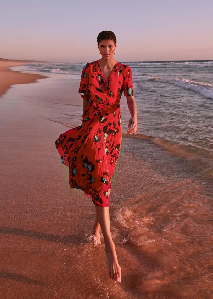 Kendall Butterfly Print Pleated Midi Dress Vermillionmulti Women Phase Eight Dresses