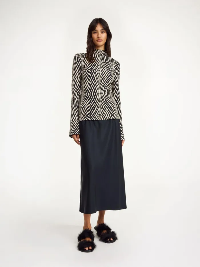 Knitwear Women By Malene Birger Bernie Sweater Zebra