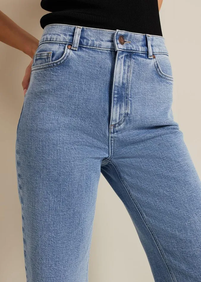 Lexi Mid Wash Crop Straight Jean Mid Wash Women Phase Eight Trousers