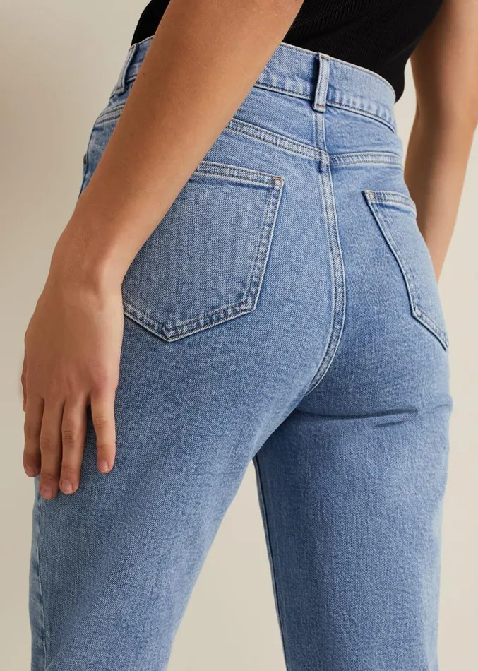 Lexi Mid Wash Crop Straight Jean Mid Wash Women Phase Eight Trousers