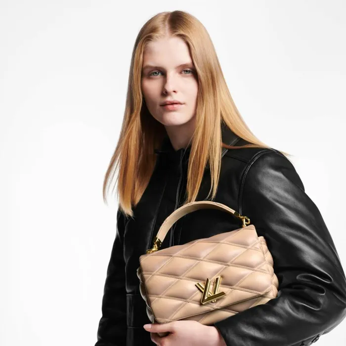 Louis Vuitton Twist Bag Louis Vuitton M23568 GO14 MM BEIGE ROSE 8211 Louis Vuitton Handbag Store 8211 Women