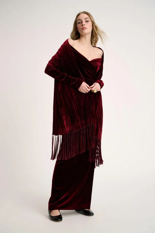 Luisa Spagnoli Scarves And Foulards Registro 8211 Velvet Stole Burgundy 8211 Women Luisa Spagnoli Scarves And Foulards Registro 8211 Velvet Stole Burgundy 8211 Women