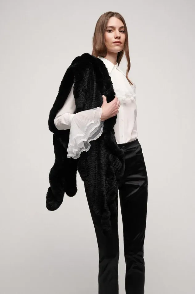Luisa Spagnoli Scarves And Foulards Romanza 8211 Fur Stole Black 8211 Women Luisa Spagnoli Scarves And Foulards Romanza 8211 Fur Stole Black 8211 Women