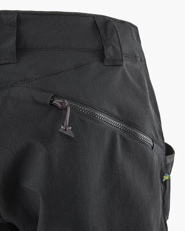 Men Magne 20 WindStretch Shorts Black Klttermusen Shorts