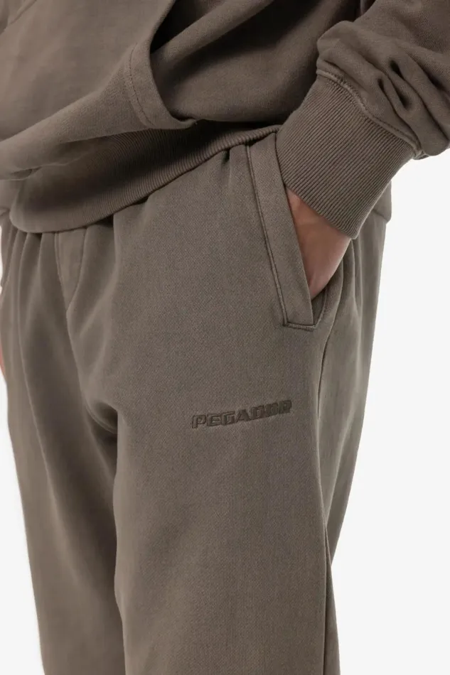 Men Pegador Pants and Joggers Logo Heavy Sweat Jogger Vintage Dust Brown Men Pegador Pants and Joggers Logo Heavy Sweat Jogger Vintage Dust Brown