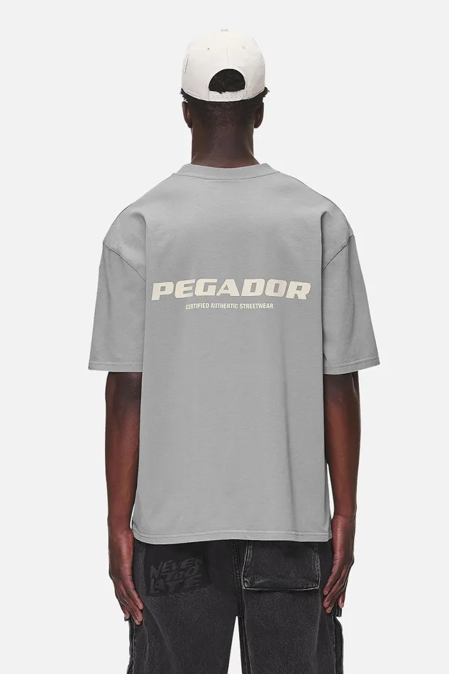Men Pegador Tees Colne Logo Oversized Tee Washed Cool Grey Desert Sand