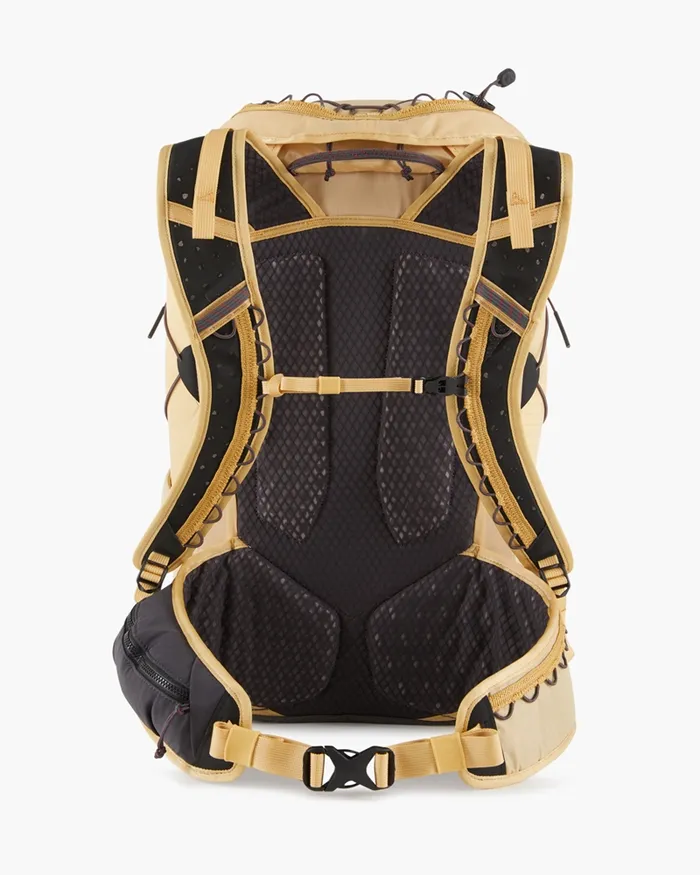 MenWomen Gilling Backpack 26L Lightweight Retina Backpack 26L Chaya Sand Klttermusen SingleDay Backpacks 1832l