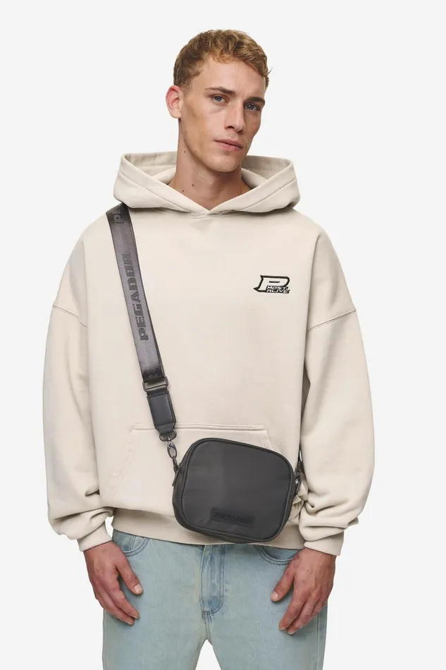 MenWomen Pegador Bags Rubber Logo Patch Nylon Shoulder Strap Bag Anthracite MenWomen Pegador Bags Rubber Logo Patch Nylon Shoulder Strap Bag Anthracite