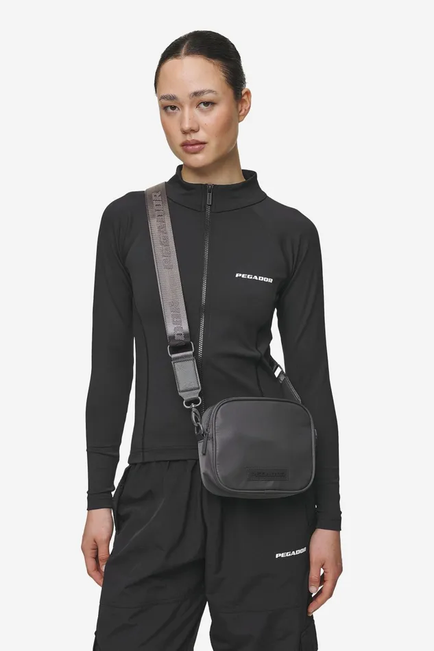 MenWomen Pegador Bags Rubber Logo Patch Nylon Shoulder Strap Bag Anthracite MenWomen Pegador Bags Rubber Logo Patch Nylon Shoulder Strap Bag Anthracite
