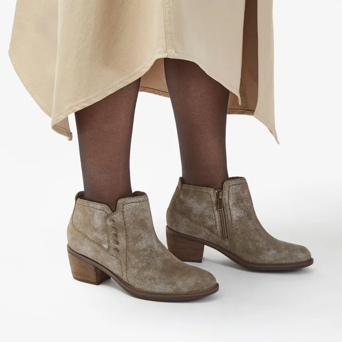 Neva Lo Taupe Metallic Women Clarks Boots and Booties