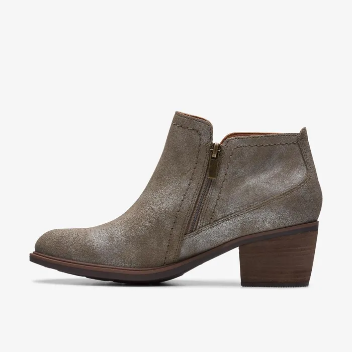 Neva Lo Taupe Metallic Women Clarks Boots and Booties