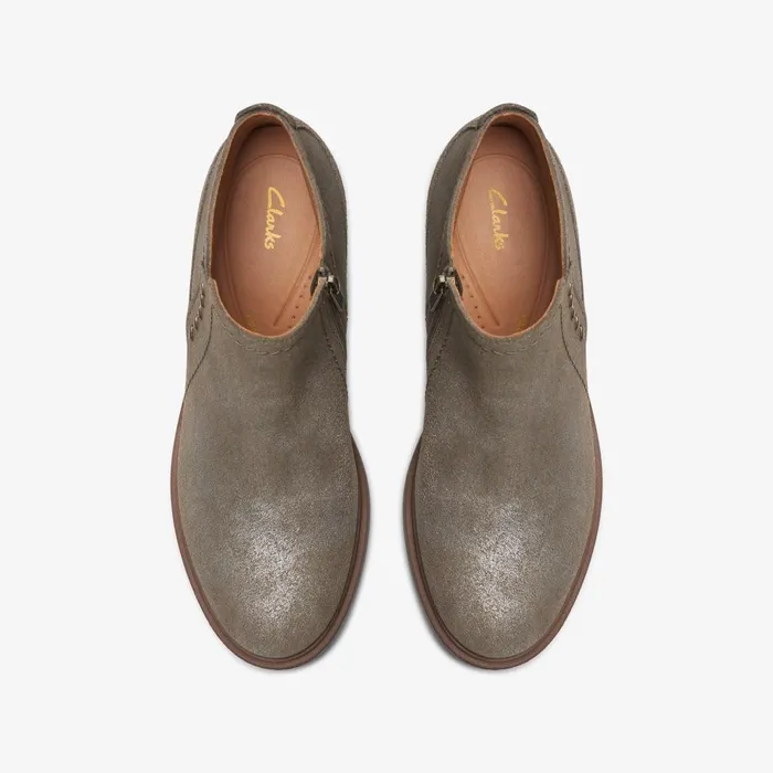 Neva Lo Taupe Metallic Women Clarks Boots and Booties