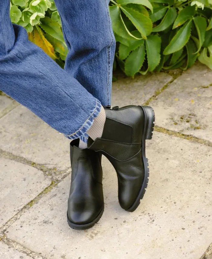 Nina Chelsea Boots Black Women Barbour Boots