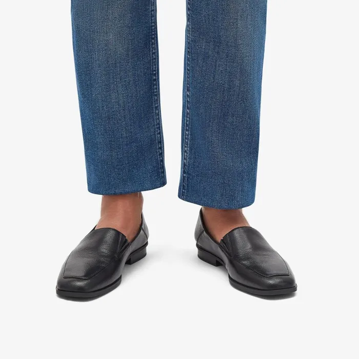 Sarafyna Freva Black Interest Women Clarks SlipOns