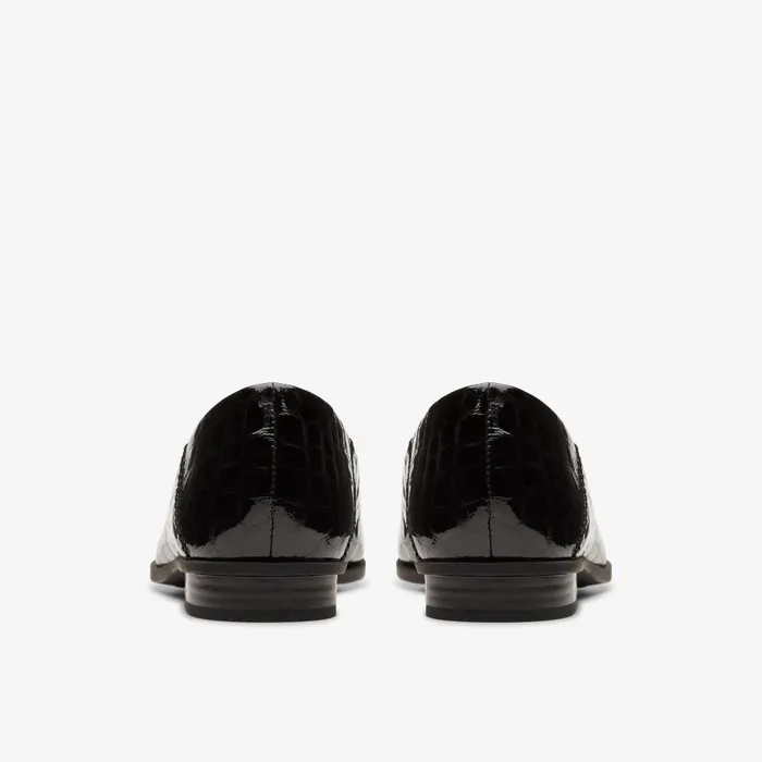 Sarafyna Freva Black Interest Women Clarks SlipOns