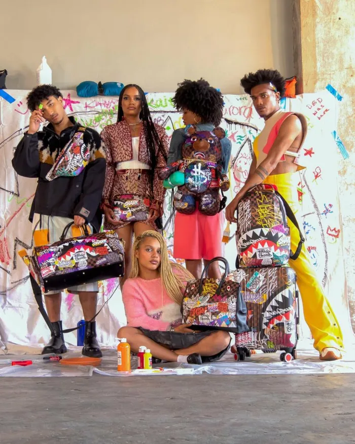 SHARKS IN PARIS THE RIZZ DUFFLE Bags SPRAYGROUND