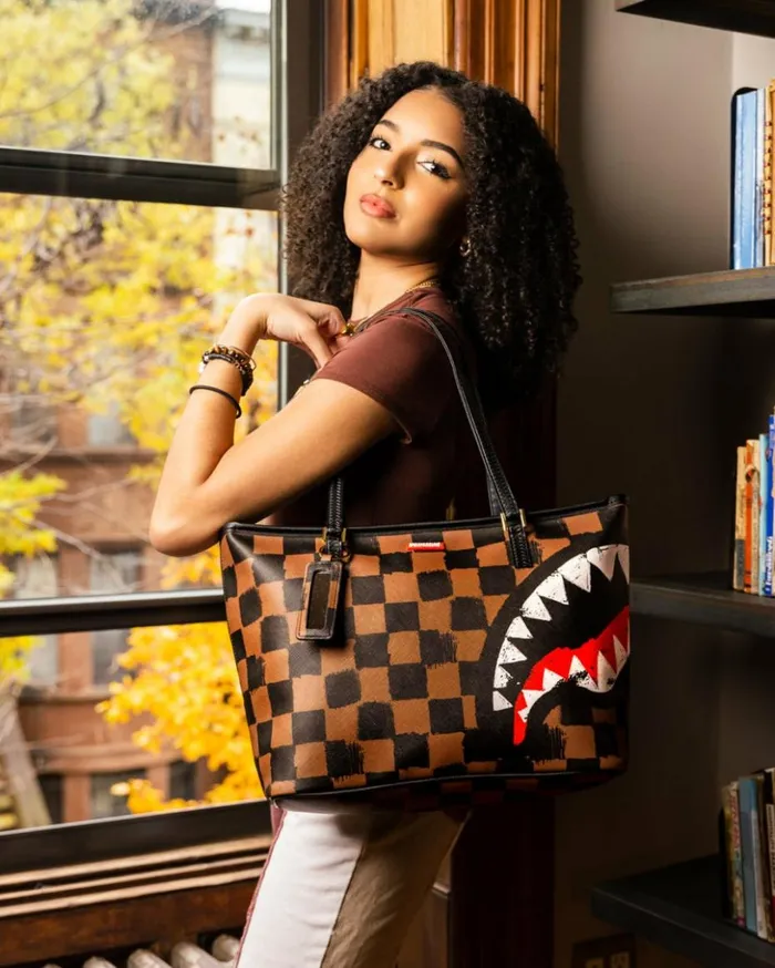 SHARKS IN PARIS VANQUISH TOTE Bags SPRAYGROUND