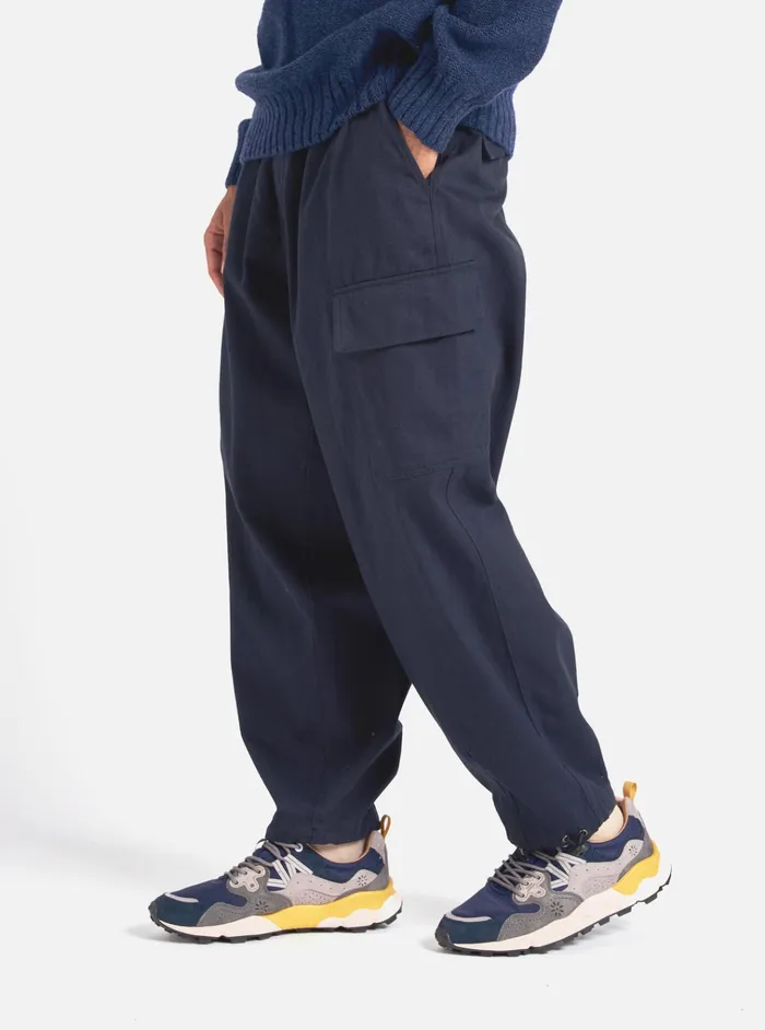Trousers Men Universal Works Universal Works Loose Cargo Pant In Navy Winter Twill