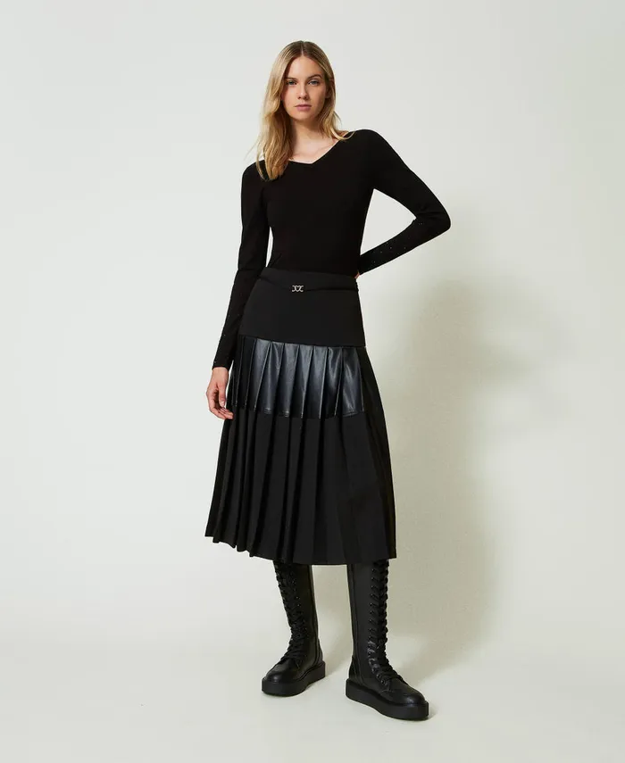 Twinset Jumper With Fadeout Rhinestones Black Women Jumpers And Cardigans Twinset Jumper With Fadeout Rhinestones Black Women Jumpers And Cardigans