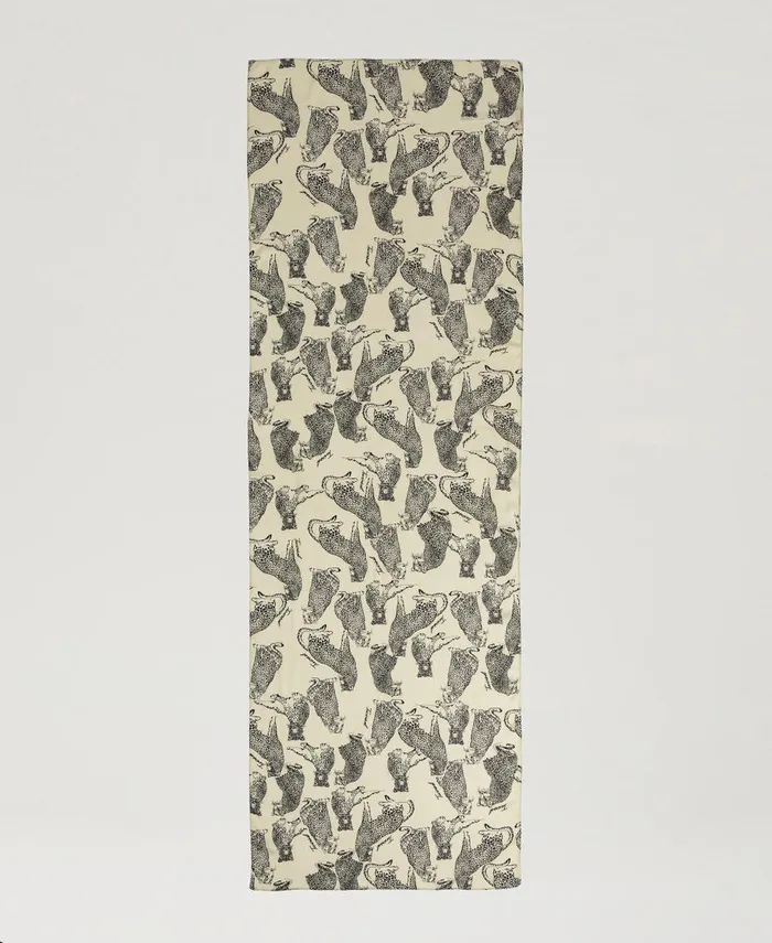 Twinset Stole With Printed Jaguars Black Snow White Jaguar Print Women Scarves Twinset Stole With Printed Jaguars Black Snow White Jaguar Print Women Scarves