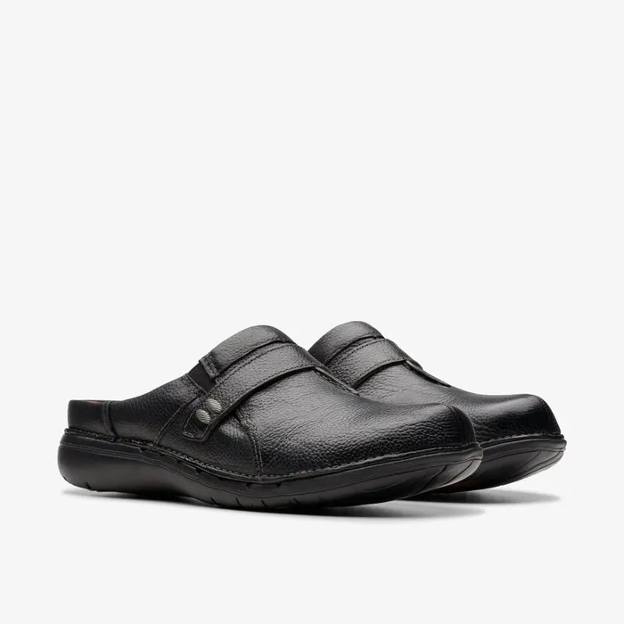 Un Loop Ease Black Leather Women Clarks Clogs and Mules