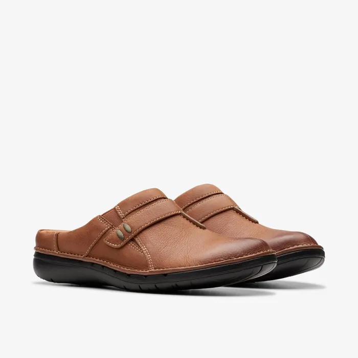 Un Loop Ease Dark Tan Leather Women Clarks Clogs and Mules