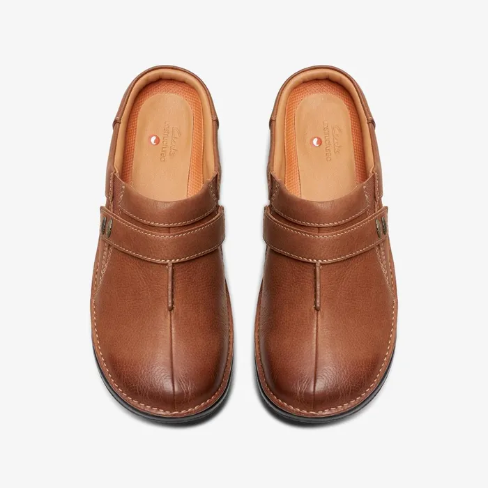 Un Loop Ease Dark Tan Leather Women Clarks Clogs and Mules
